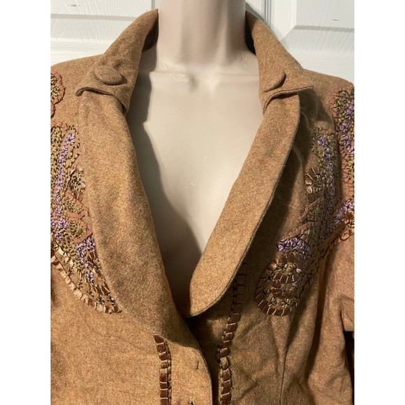 Robert Graham Embroidered Jacket Size 6 - Picture 4 of 9